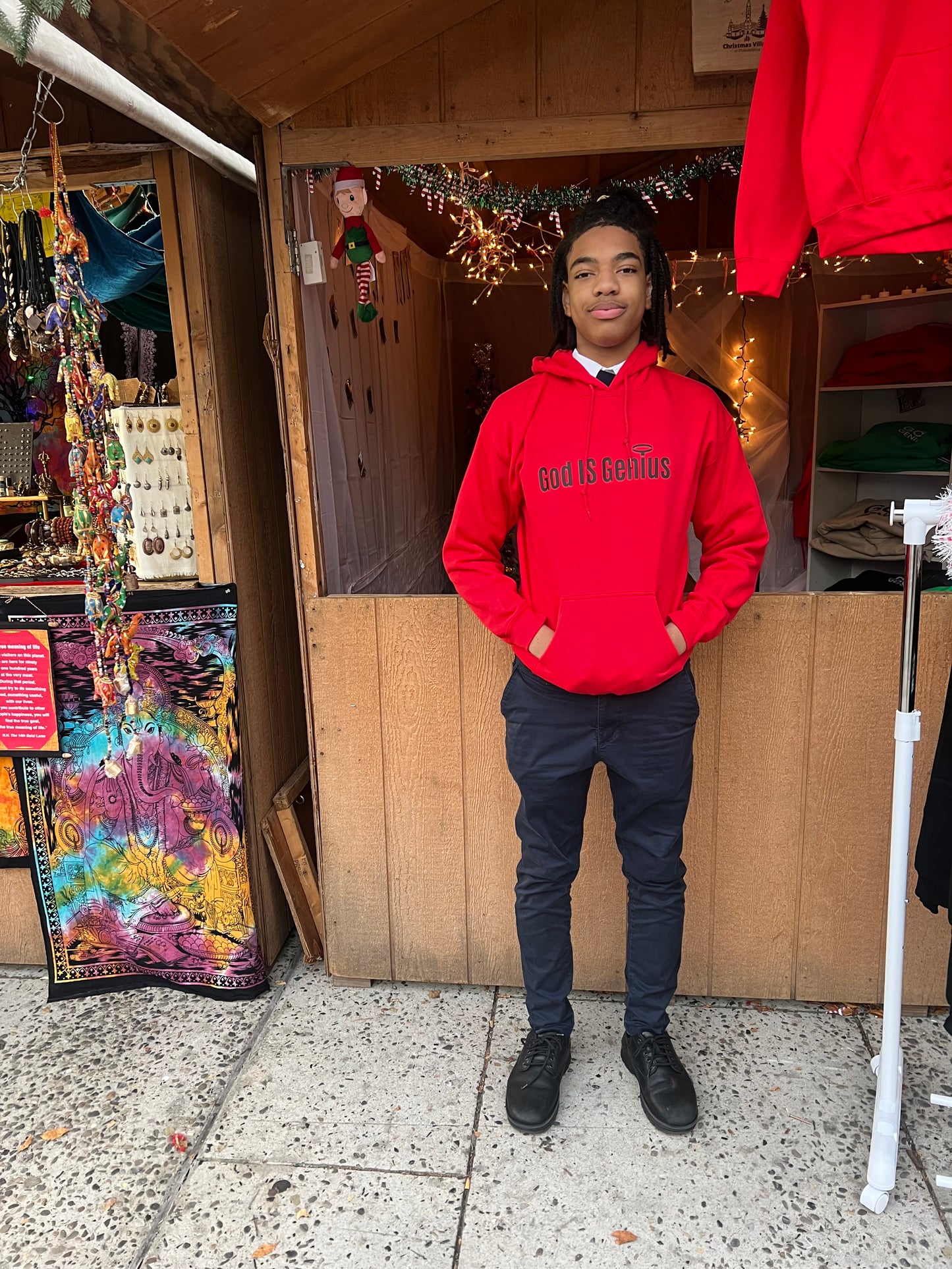 Red Unisex Heavy Blend™ Hooded Sweatshirt